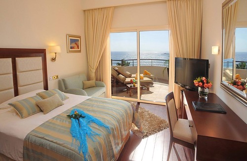 Paphos Hotel | Alexander The Great Beach Hotel