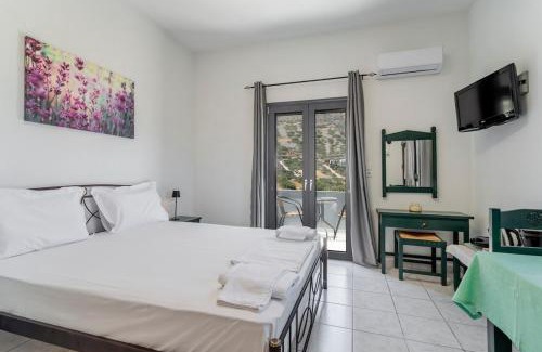 Plaka House | Alexandros beach house in Plaka Elounda