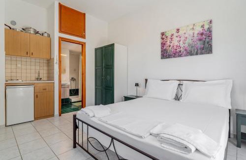 Plaka House | Alexandros beach house in Plaka Elounda