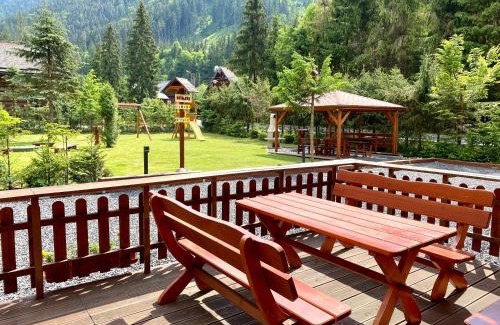 Demanovska Dolina Ski Chalet | ALFA