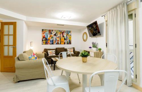 Zaragoza Old Town Apartment | Alfonso Suites - 1 plaza de parking gratuita en los apartamentos de 4 y 7 huéspedes