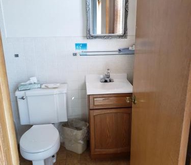 Algoma Hotel | Algoma Beach Motel