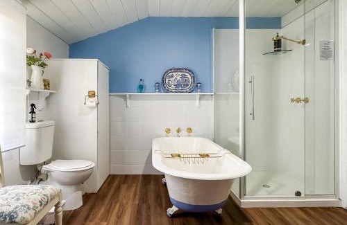 Launceston CBD House | Alice's Cottages