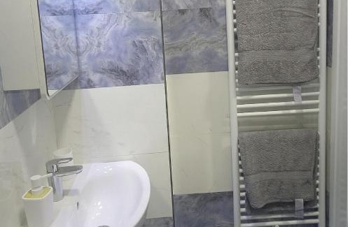 rajon Vrabnitsa Apartment | Alis Savana