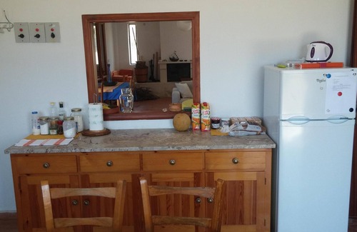 Trachilos Cottage | All season lovely seafront cottage, breakfast included, family friendly