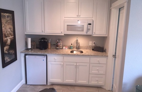 Breezy Heights Apartment | All the amenities of a resort with all the comforts of home
