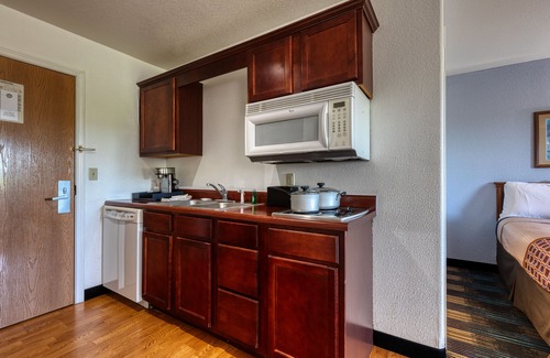 St. Robert Apartment | All Towne Suites