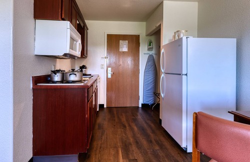 St. Robert Apartment | All Towne Suites