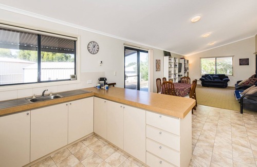 Ledge Point House | All you need and you can bring the pet