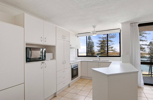 Caloundra Apartment | Allamanda, Unit 11, 32 Esplanade, Bulcock Beach