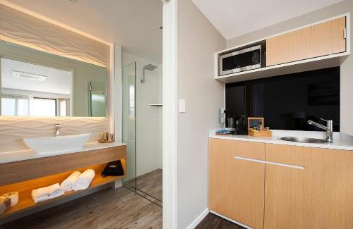 Mollymook Hotel | Allure On Ocean Motel - Mollymook Beach