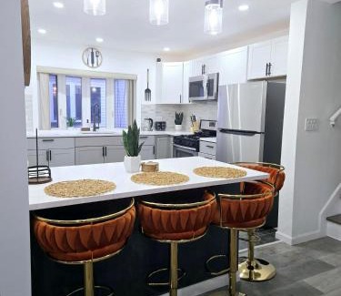 South Jamaica Apartment | Ally's Home Away