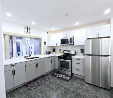 South Jamaica Apartment | Ally's Home Away
