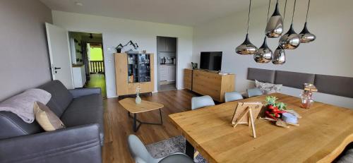 Missen-Wilhams Apartment | Almchalet mit Pool und Sauna