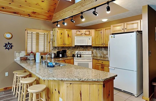 McHenry Cottage | Almost Paradise