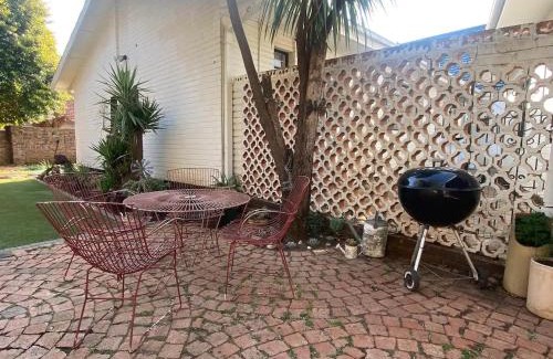 Brandwag House | Aloe Guest Rooms