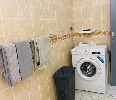 Cayenne House | Aloevera