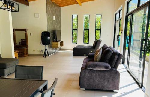 Sopetran House | Alojamiento completo en Sopetrán