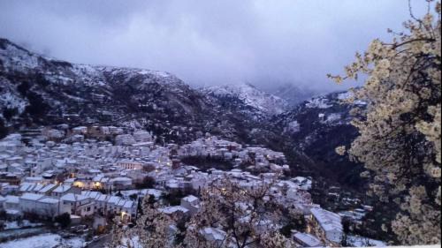 Guejar Sierra Apartment | Alojamiento El Pilar