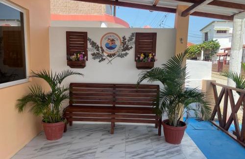 Data de Villamil House | Alojamiento en Shekinah House