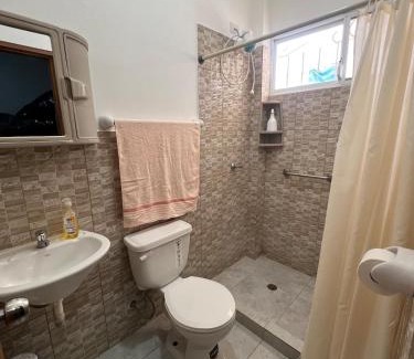 Data de Villamil House | Alojamiento en Shekinah House