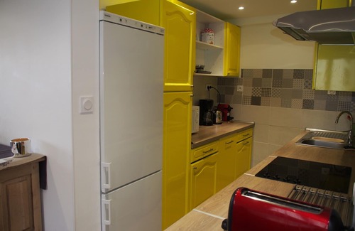 Eclose-Ouest Apartment | Alpe - d ’huez 3 Bedroom Apartment 70 m² Balcony Mountain View Garage