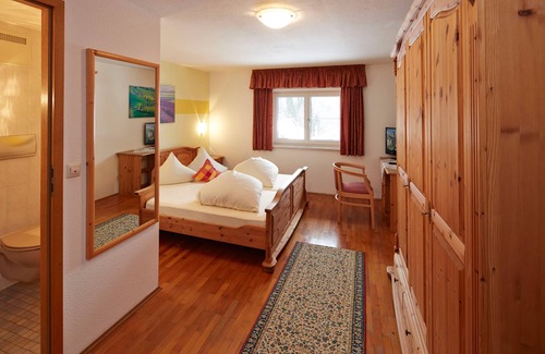 Pinswang Bed & Breakfast | Alpenmotel Säuling