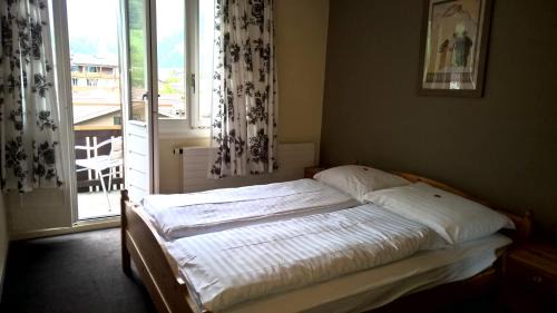 Wilderswil Hotel | Alpenrose Hotel and Gardens
