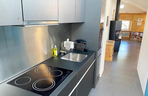 Pontresina Apartment | Alpenstil - 60m2 Dachstockwohnung mit Garage - BM186
