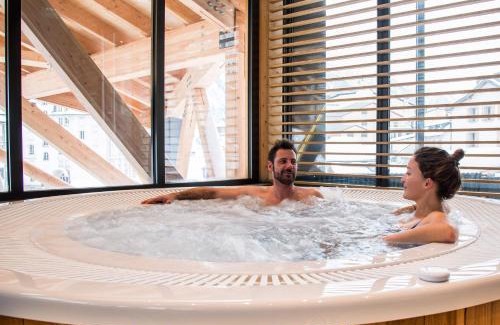 Chamonix City Centre Hotel | Alpina Eclectic Hotel