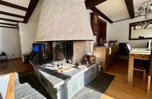 Zweisimmen Nr Gstaad Apartment | Alpine Chalet Nestled in the Heart of Gstaad