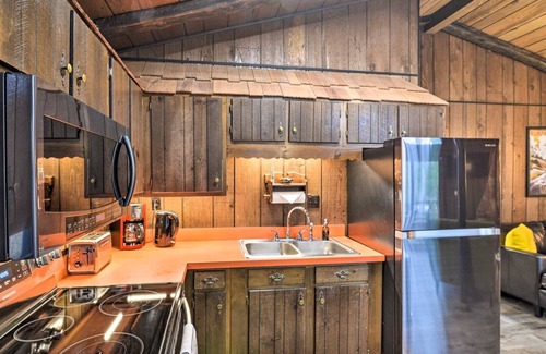 Alpine Lake Cabin | Alpine Lake Cabin: Mountain Resort w/Lake Access