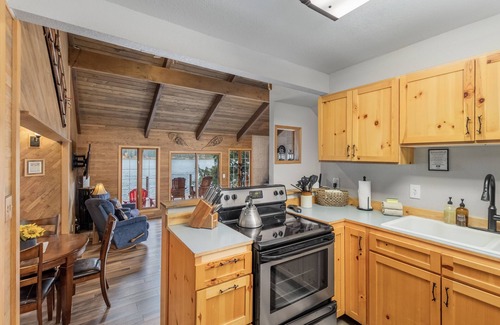 Leavenworth Cabin | Alpine Lake Escape On Fish Lake 3 Bedroom Home by NW Comfy Cabins by RedAwning