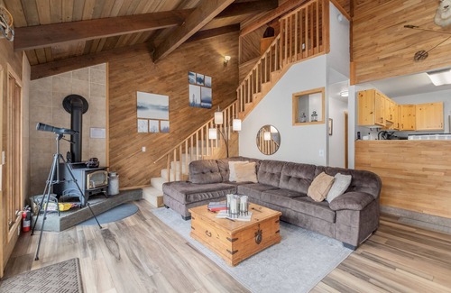 Leavenworth Cabin | Alpine Lake Escape On Fish Lake 3 Bedroom Home by NW Comfy Cabins by RedAwning