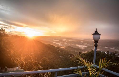 Majkhali Hotel | Alpine Rhapsody