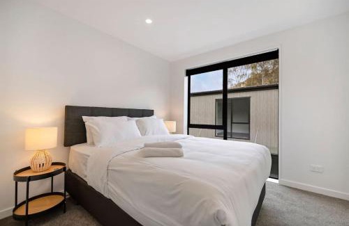 Arthur's Point House | Alpine Villa in Arthurs Point