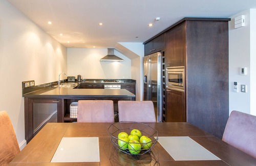 Queenstown Apartment | Alpine Village Hamlet