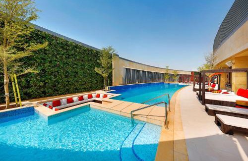 Al Rayyan Hotel | AlRayyan Hotel Doha, Curio Collection by Hilton