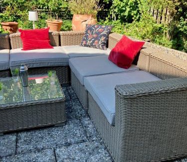 Moosburg Apartment | Altbau-Traum mit Riesen-Dachterrasse