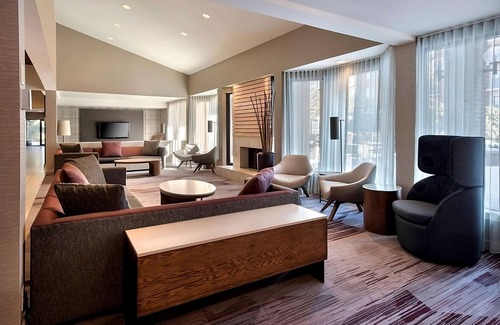 Milford Hotel | Always a Great Idea To Unwind! Close to Dilla Street, w/Pool, Pet-Friendly