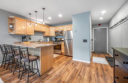 Alyeska Apartment | Alyeska Mountain Side Retreat!