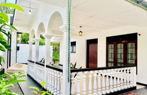 Weligama House | Amagee nature resort weligama -2 Ac 1 non Ac rooms