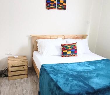 Jinja Apartment | Amaryllis blue,8mins source to River Nile,secure, peaceful, central great location