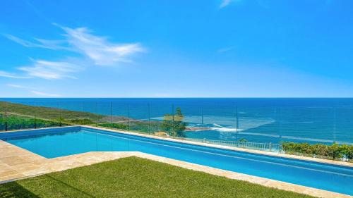 Killcare Heights House | 'Amazing 180 Degree Views' by HolidayCo