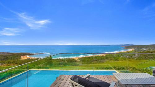 Killcare Heights House | 'Amazing 180 Degree Views' by HolidayCo