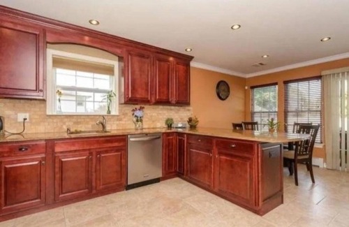 Franklin Square Apartment | Amazing 4 Bedroom In Franklin Square New York