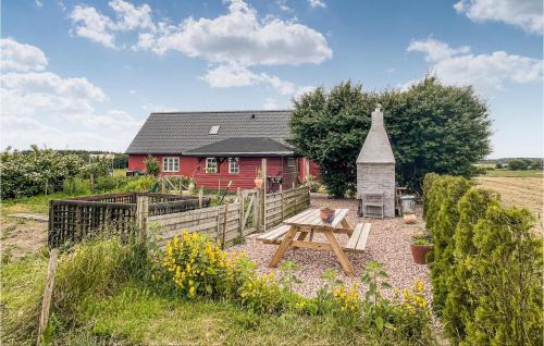 Østermarie Apartment | Amazing Apartment In Østermarie