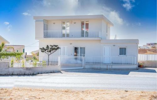 Cava dʼAliga Apartment | Amazing Apartment In Cava D'aliga