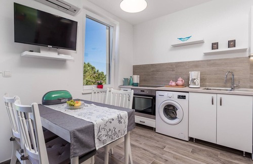 Lovran Apartment | Amazing apartment in Lovran with WiFi