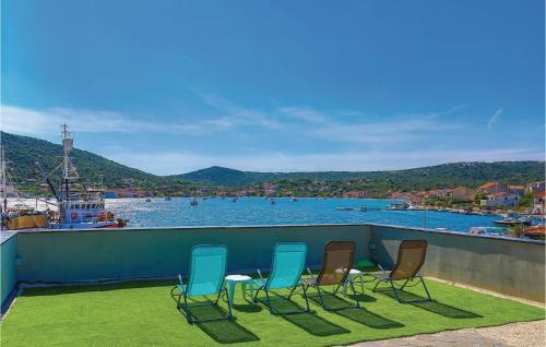 Vinisce Apartment | Amazing Apartment In Vinisce